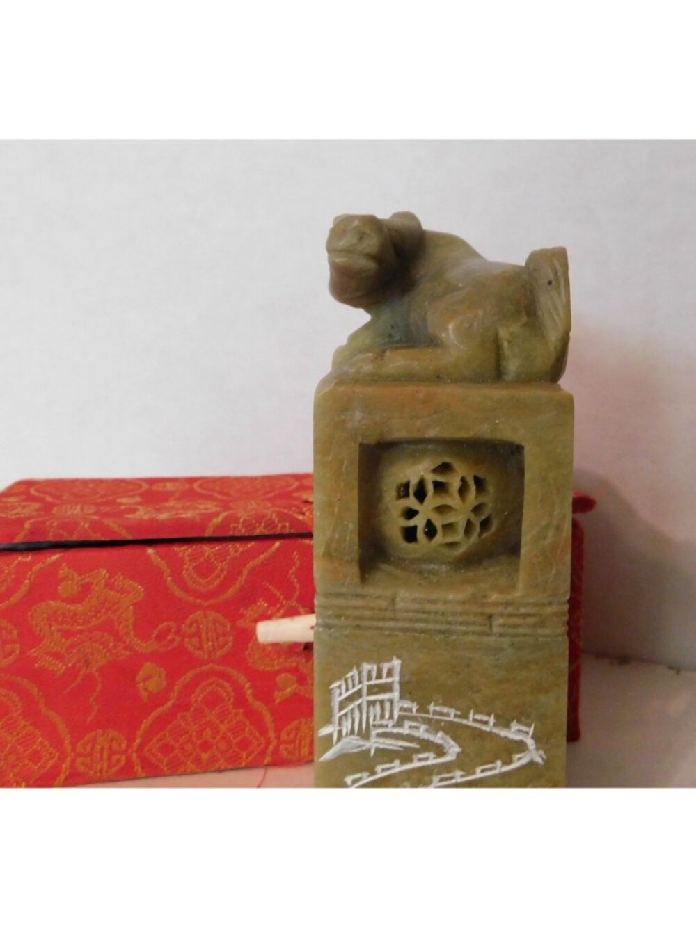 Chinese Carved Seal Stamp "Dolly" Vintage 1980s Soapstone Decorative Box - Picture 4 of 15